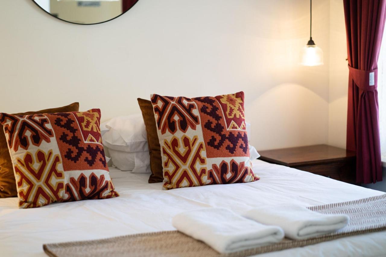 Bentley'S Hotel Clare Ngoại thất bức ảnh